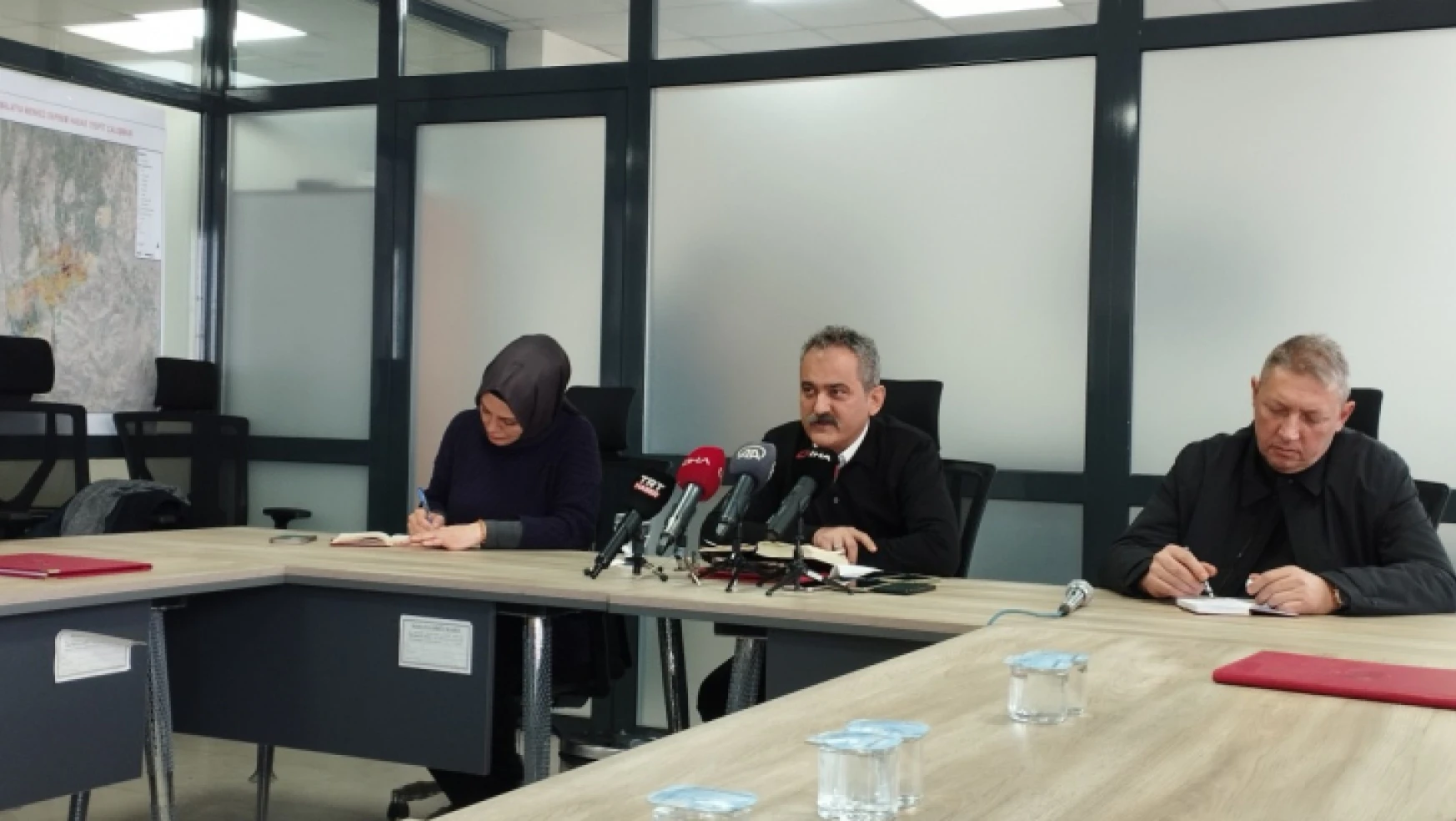 Malatya, Adıyaman, Kahramanmaraş ve Hatay'da Eğitim öğretim 27 Mart tarihine kadar ertelend