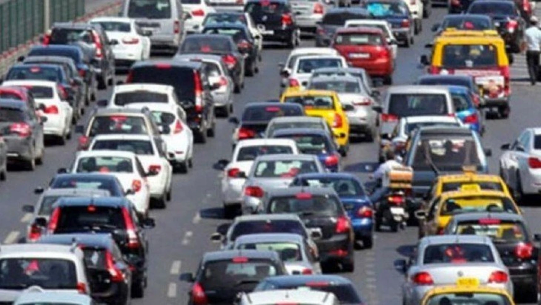 Malatya'da trafiğe kayıtlı araç sayısı Haziran ayı sonu itibarıyla 180 659 oldu.