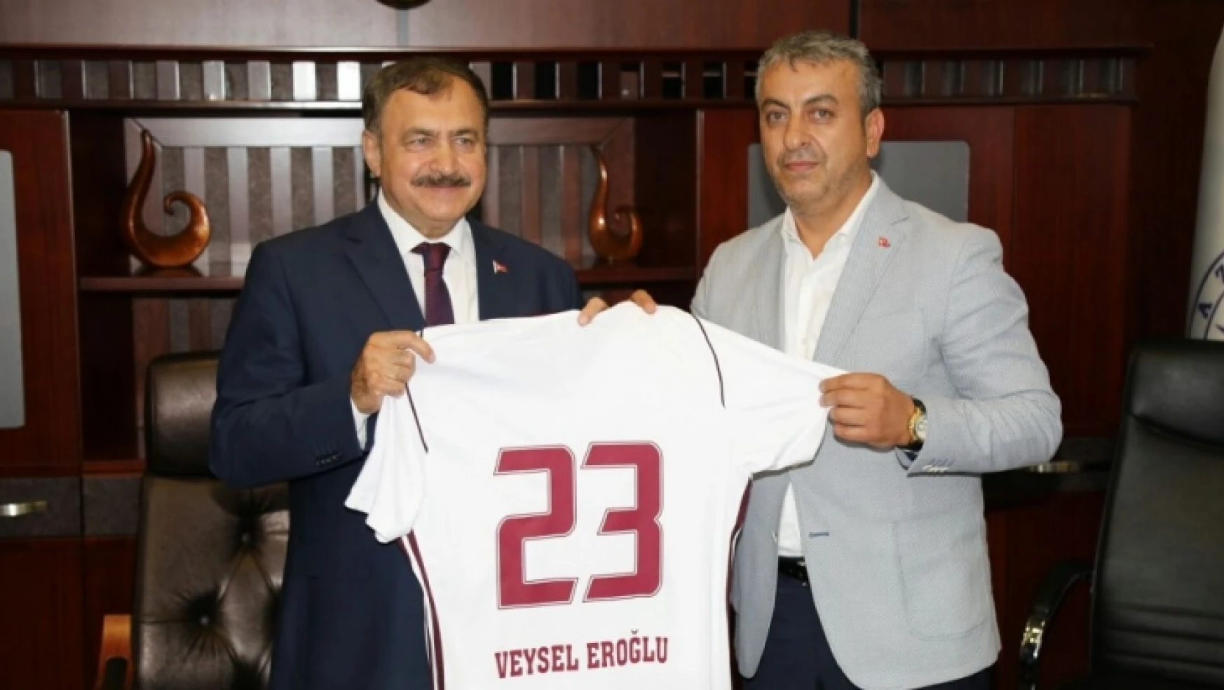 Bakan Eroğlu Elazığ Belediyesi'ni Ziyaret Etti