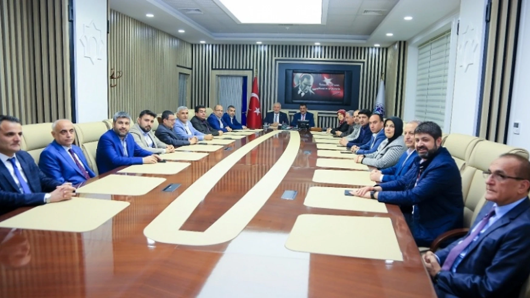 Kahtalı Ve İcra Kurulu Üyeleri, Başkan Gürkan'ı Ziyaret Etti