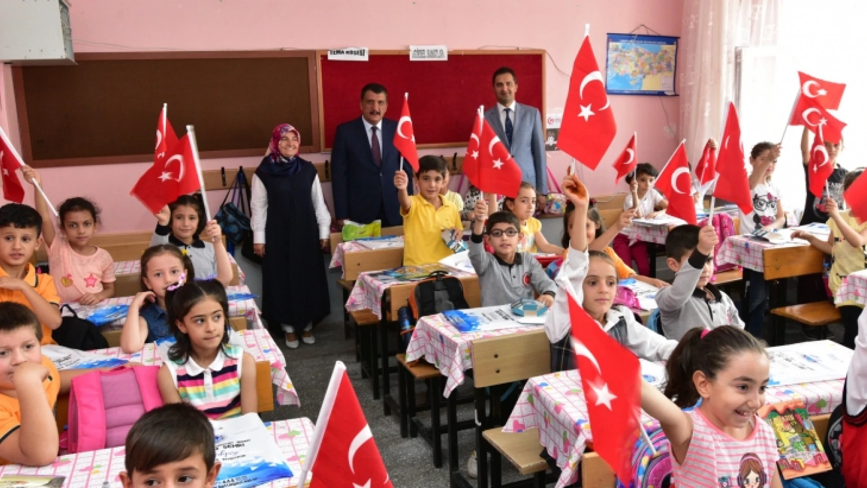 Başkan Gürkan, Yeni Eğitim-Öğretim Yılı Açılışına Katıldı