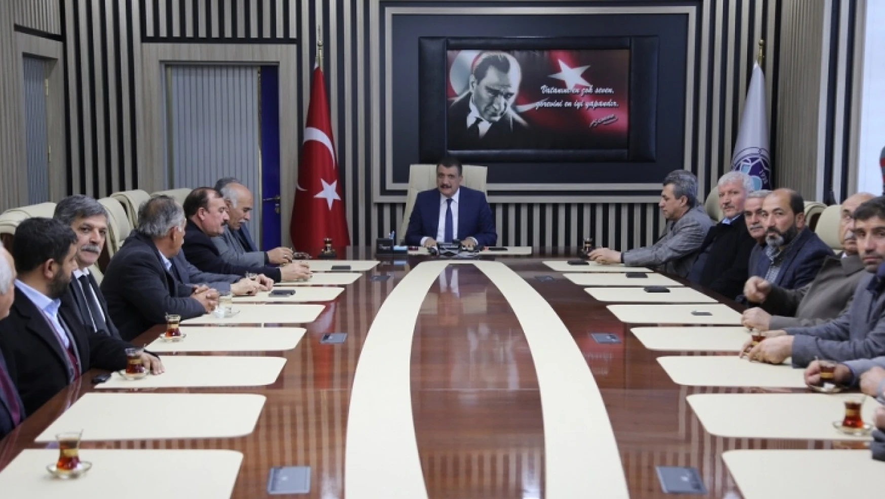 Muhtarlar, Başkan Gürkan'a Hayırlı Olsun Ziyaretinde Bulundu