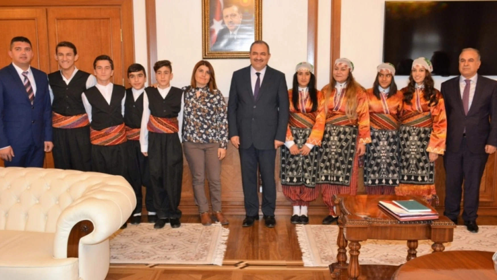 Malatya ASP Halk Oyunu Ekibi Vali Ali Kaban'ı Ziyaret Etti