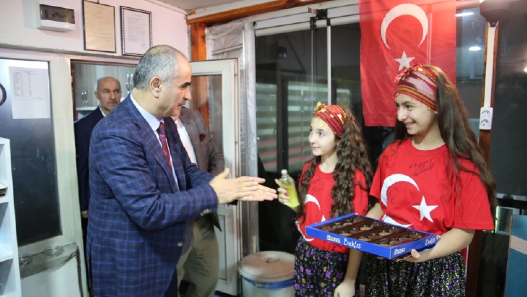 Başkan Aydın'dan Tokatlılar Derneğine Ziyaret...