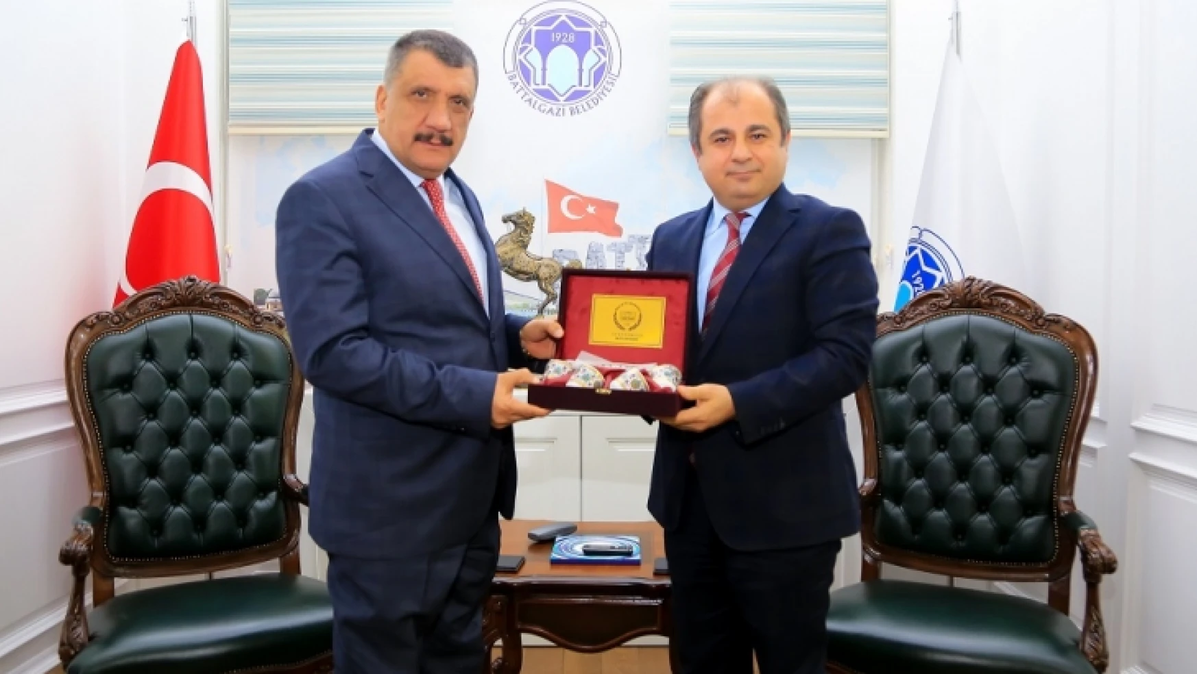Malatya Baro Başkanı Av. Han, Başkan Gürkan'ı Ziyaret Etti
