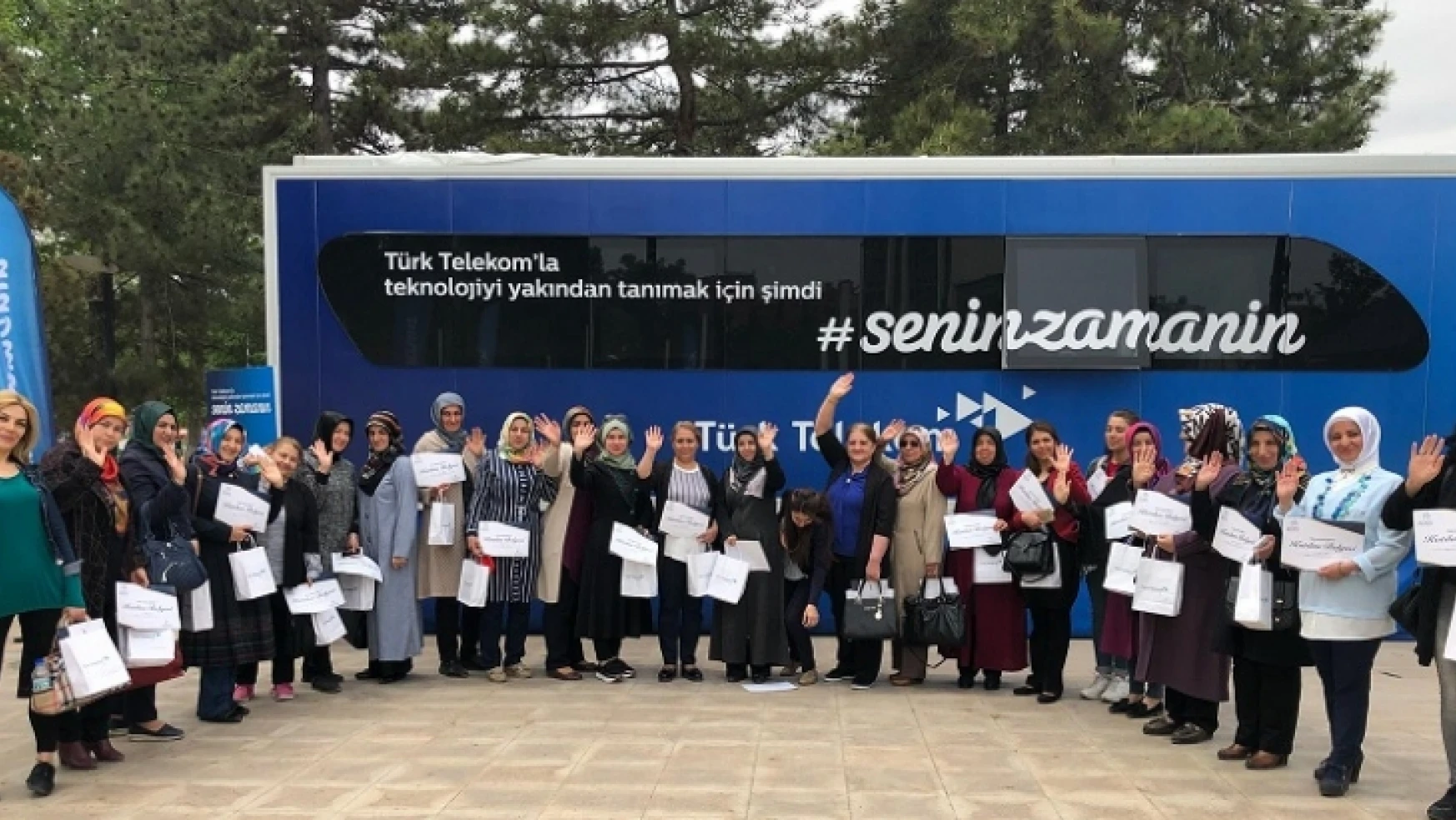 Türk Telekom Malatyalı Kadınlara İnternet Eğitimi Verdi