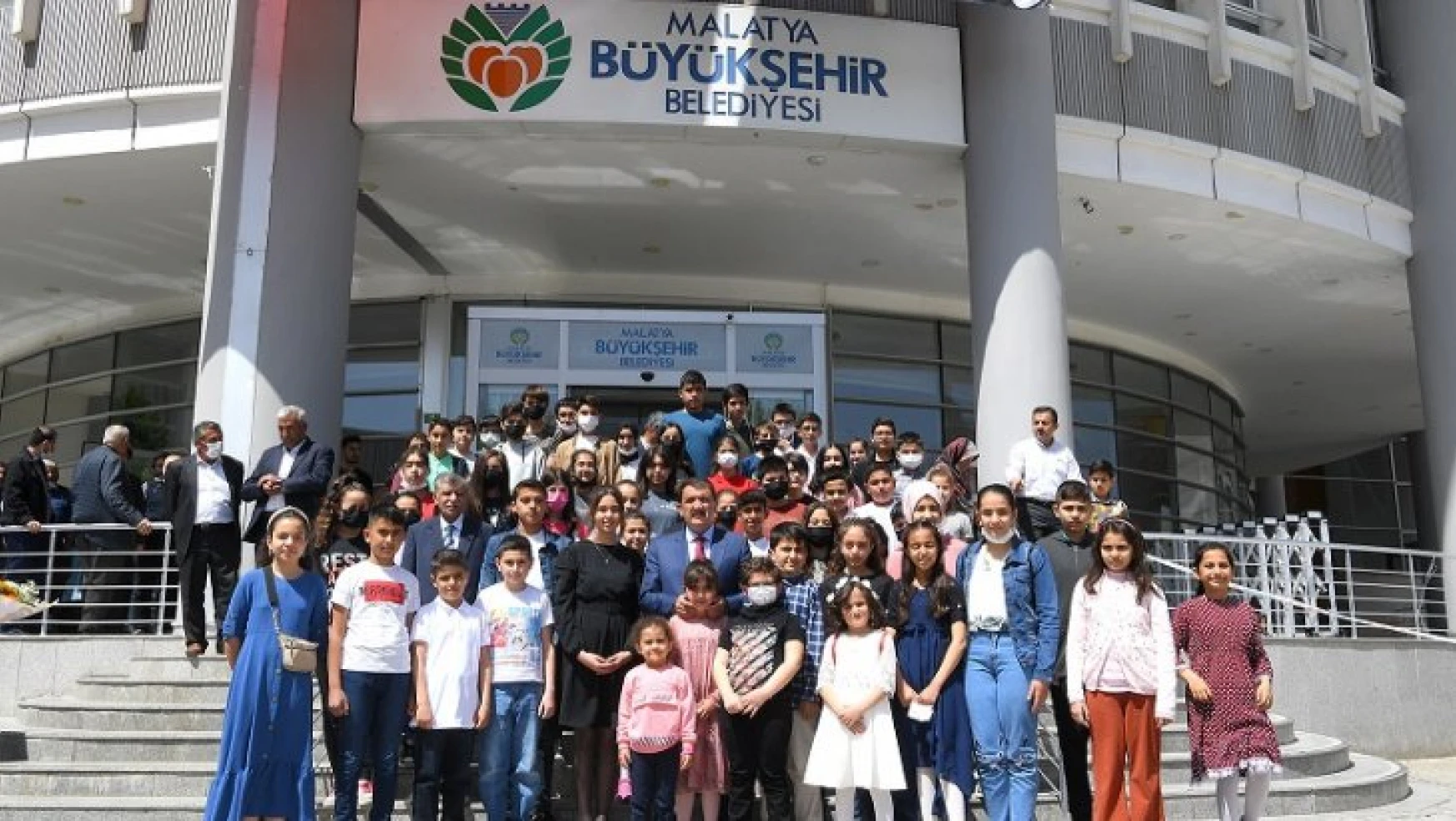 Malatya Kent Konseyi Çocuk Meclisi Belediye Meclisinde Başkan Gürkan İle Bir Araya Geldi
