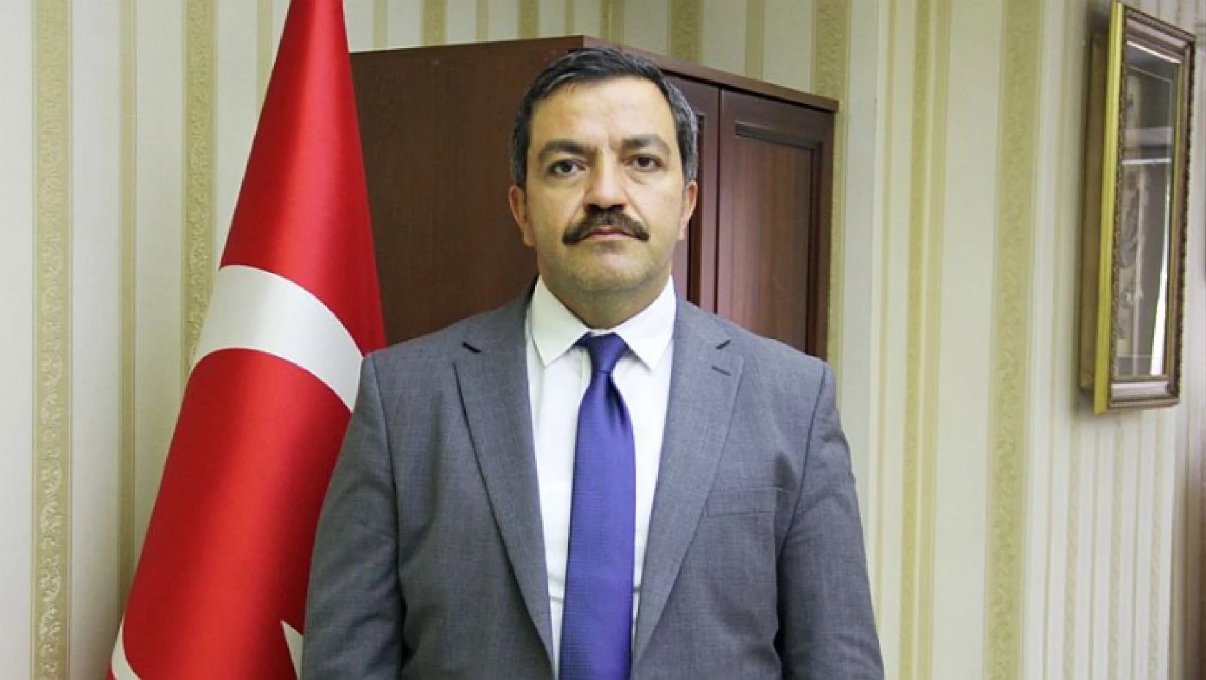 Malatya Turgut Özal Üniversitesi Rektörü  Prof. Dr. Recep Bentli'nin  Yeni Yıl Mesaji