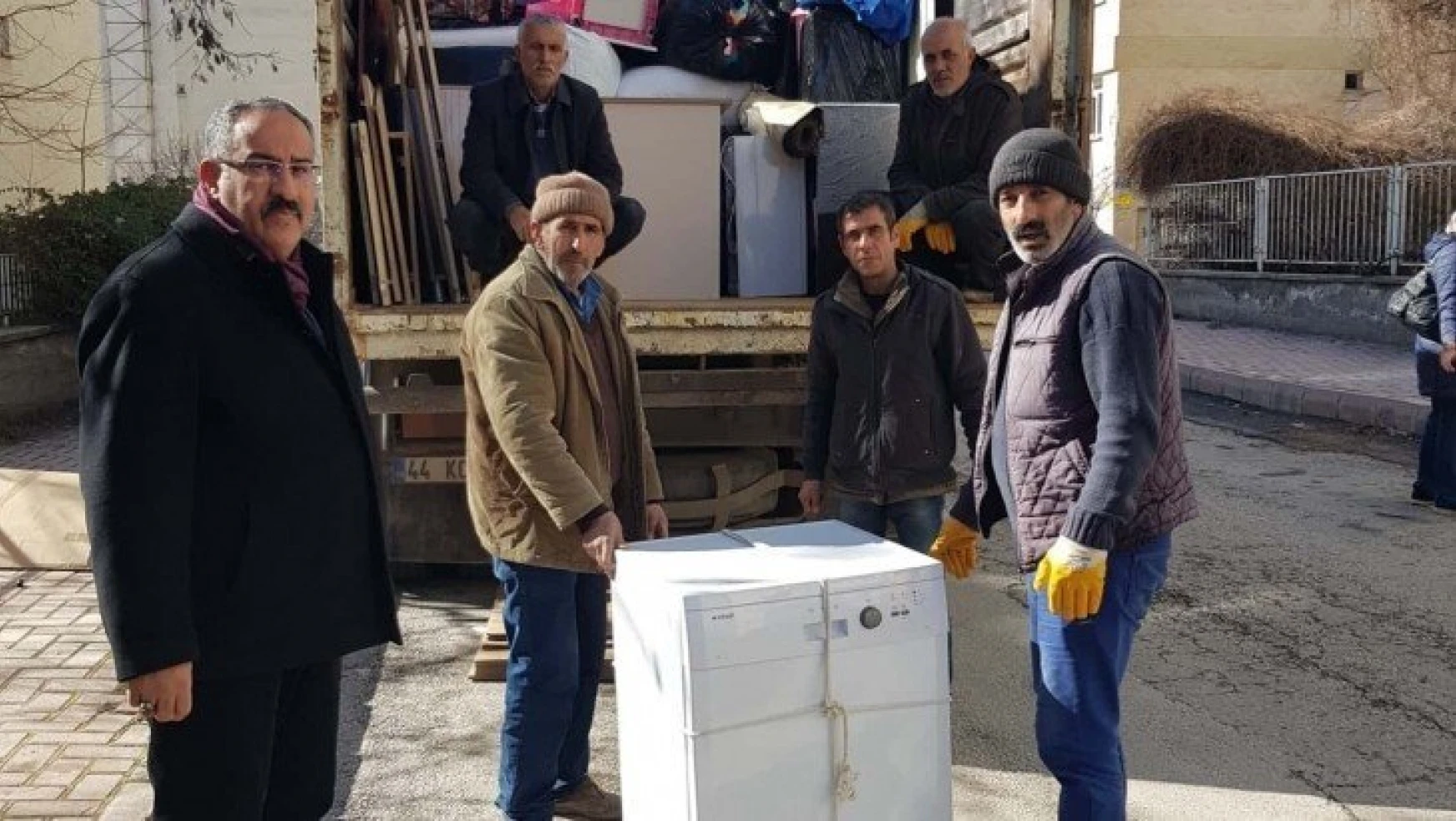 Malatya'da yaşayan Ağınlılara Belediye Başkanı Uslu Sahip çıktı