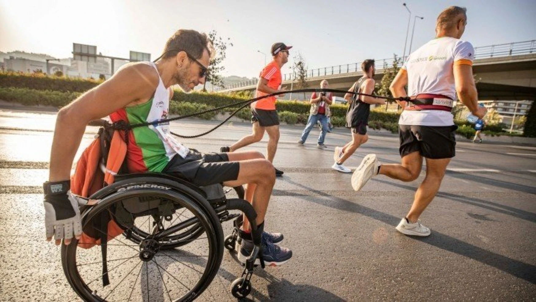 Maraton İzmir koşuldu