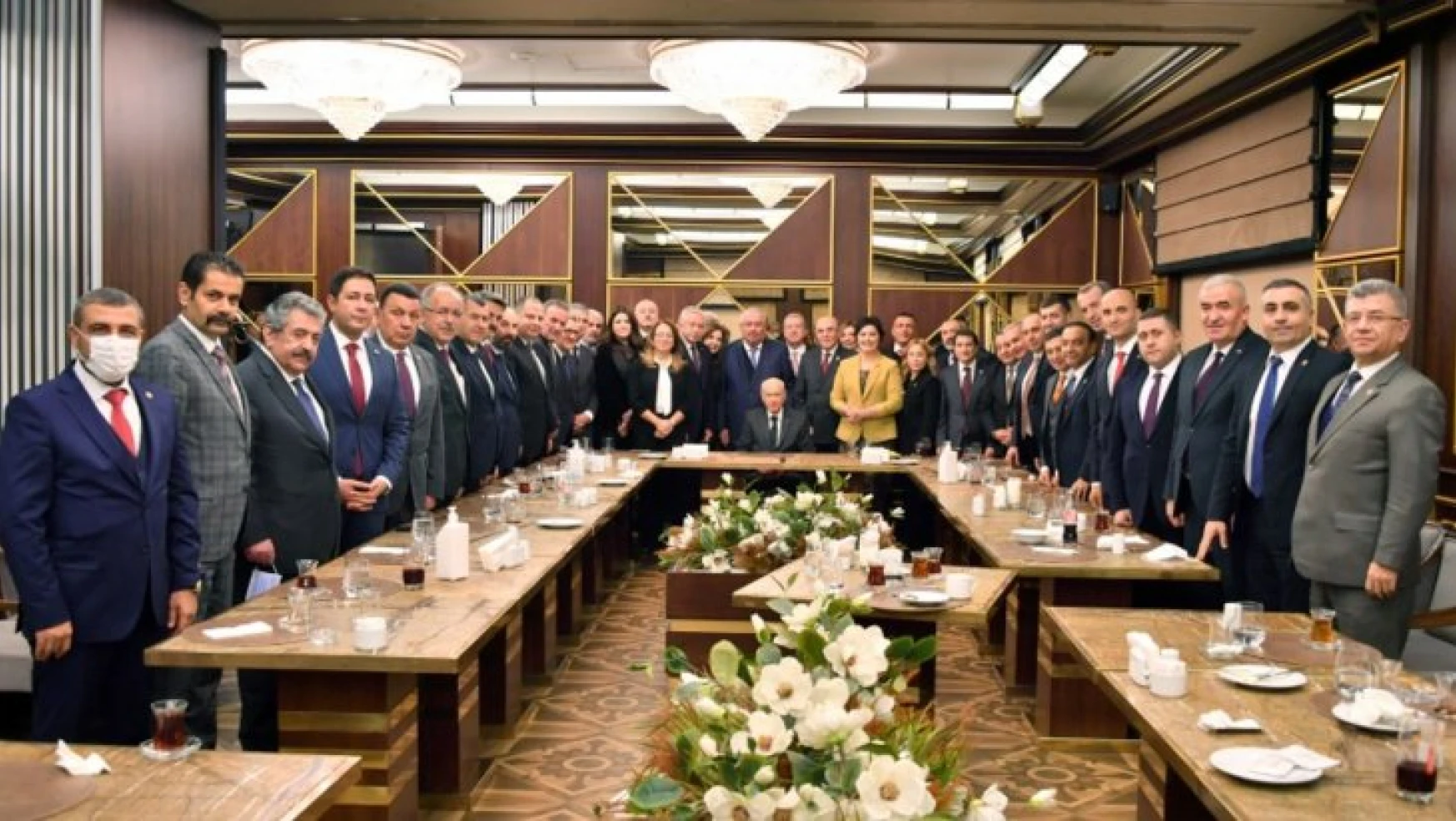 MHP Lideri Devlet Bahçeli milletvekilleriyle 2021 yılını değerlendirdi