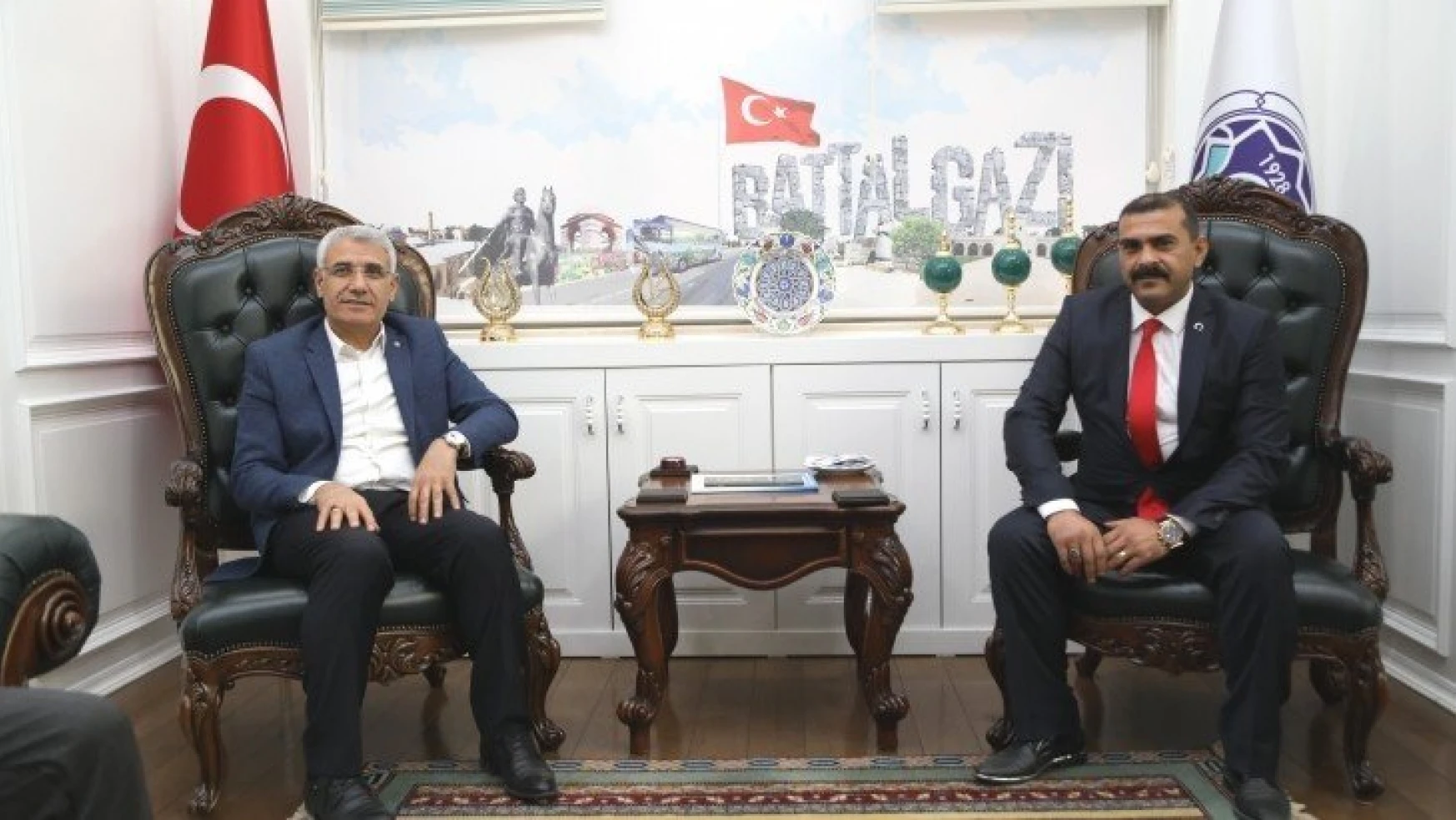 MHP'den Başkan Güder'e ziyaret