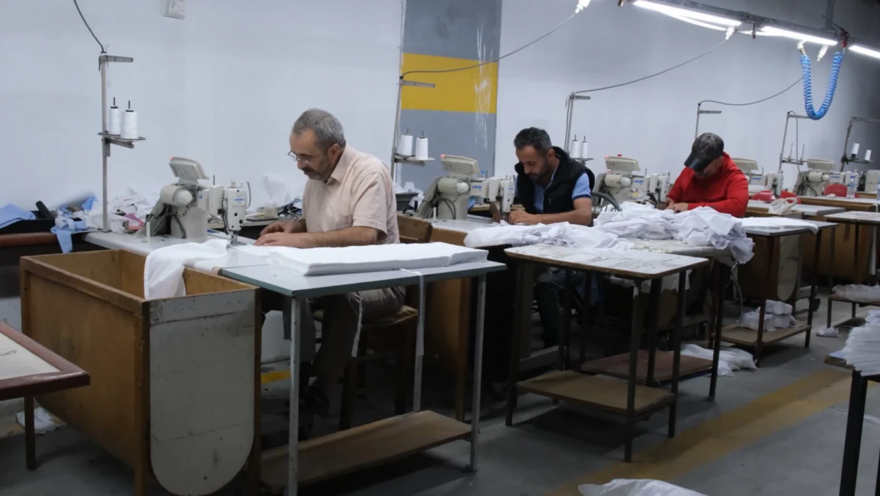 Millet Bahçesi Tekstil Kent esnaflarından Başkan Gürkan'a teşekkür