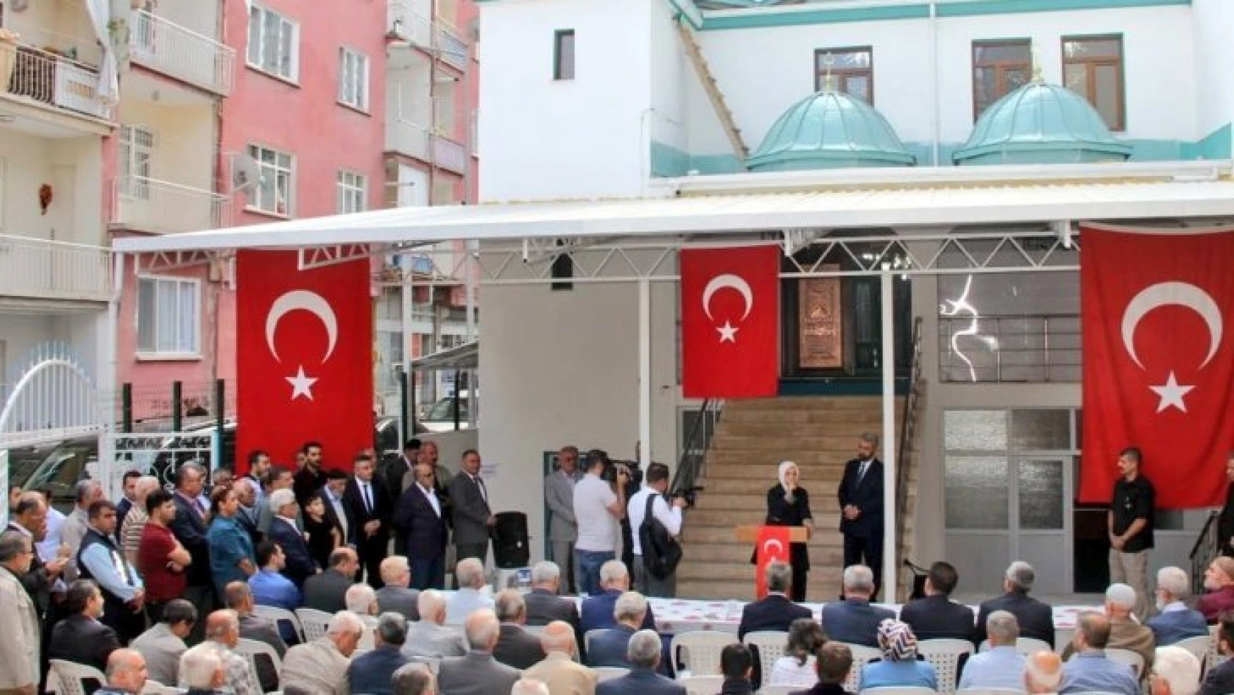 Milletvekili Çalık, Hacı Abdi Camii'nin açılış törenine katıldı.