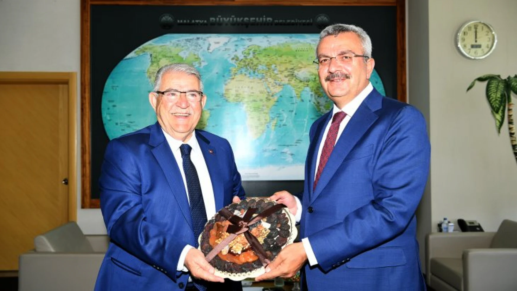 Onikişubat Belediye Başkanı Mahçiçek'ten Büyükşehir Belediyesine ziyaret
