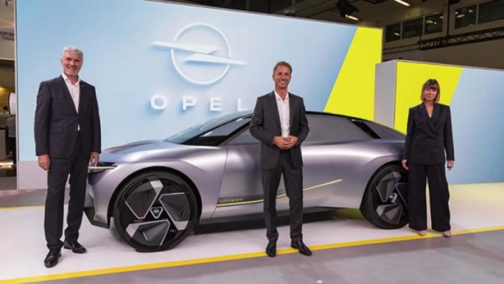 Opel'den IAA Mobility 2023'te 2 dünya lansmanı