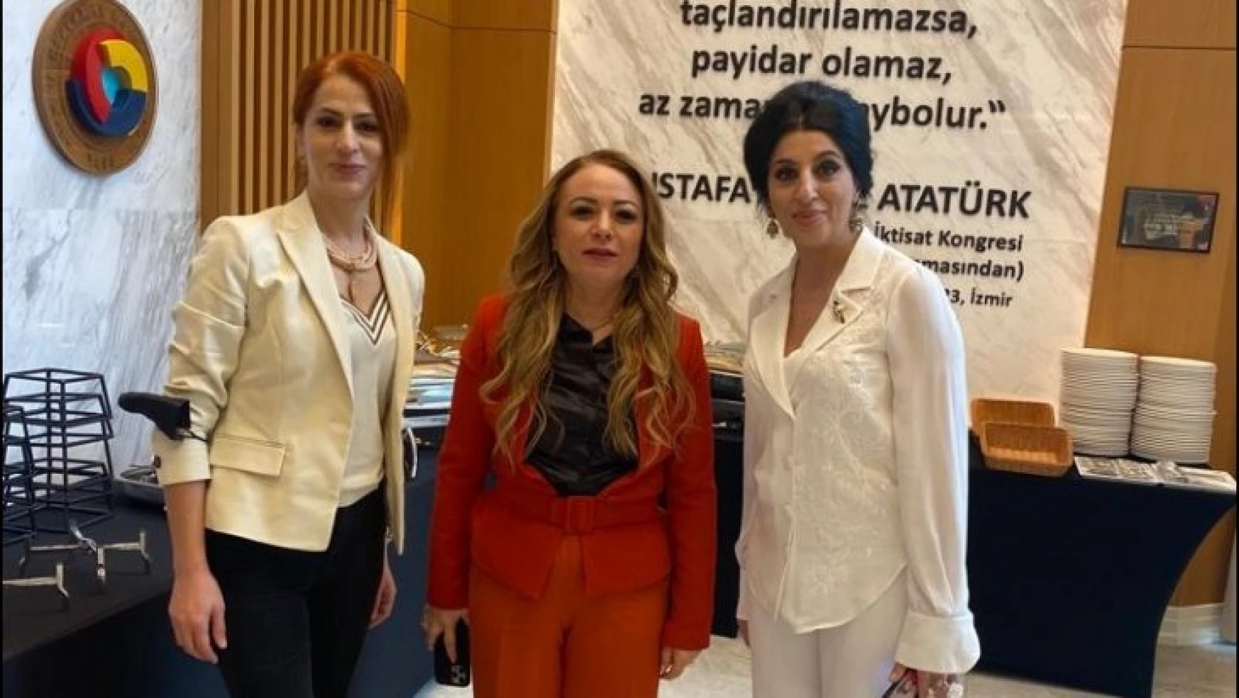 Rektör Karabulut Türkiye Azerbaycan Kadın Girişimciler İş Forumu'na Türk Masası'nın Onur Konuğu Olarak Katıldı