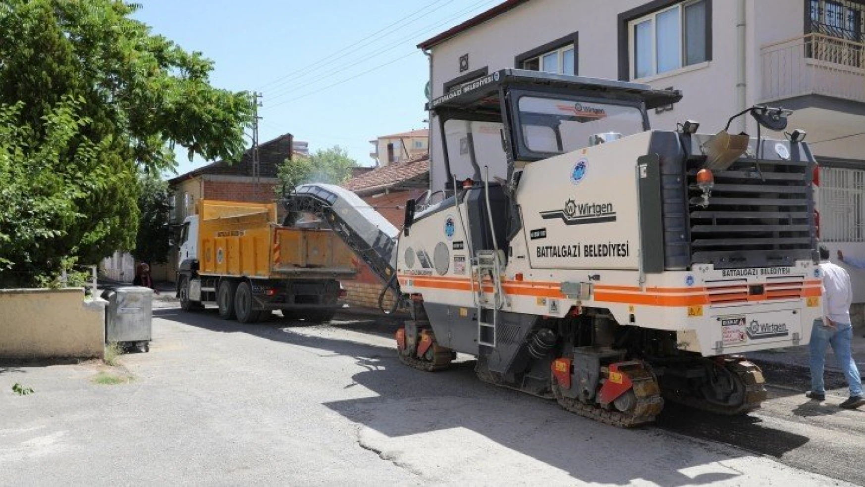 Tandoğan Mahallesinde 11 Sokak asfaltlanıyor