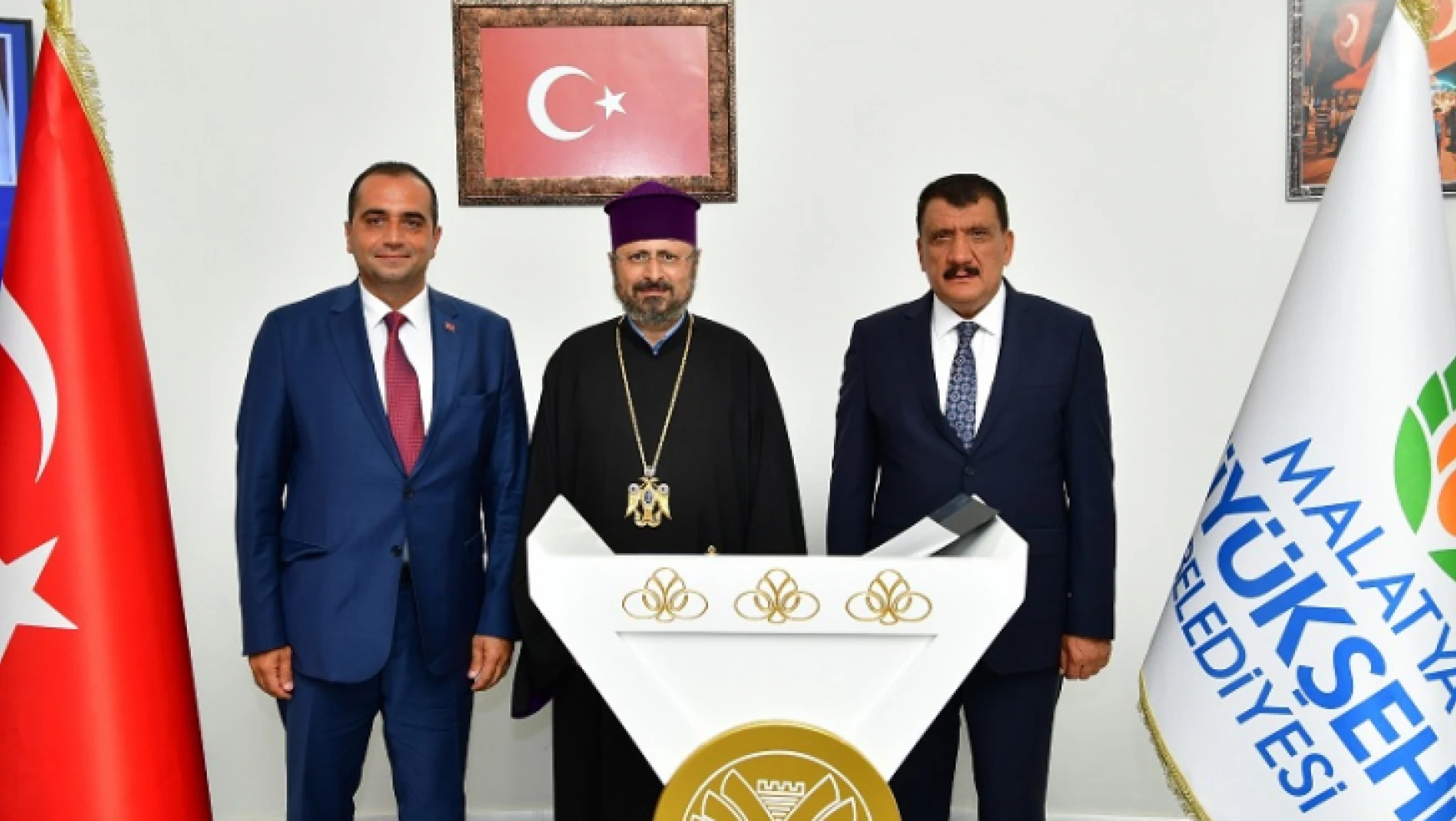 'Türk Ve Ermeni Dostluğu Her İki Millete de Fayda Getirir'