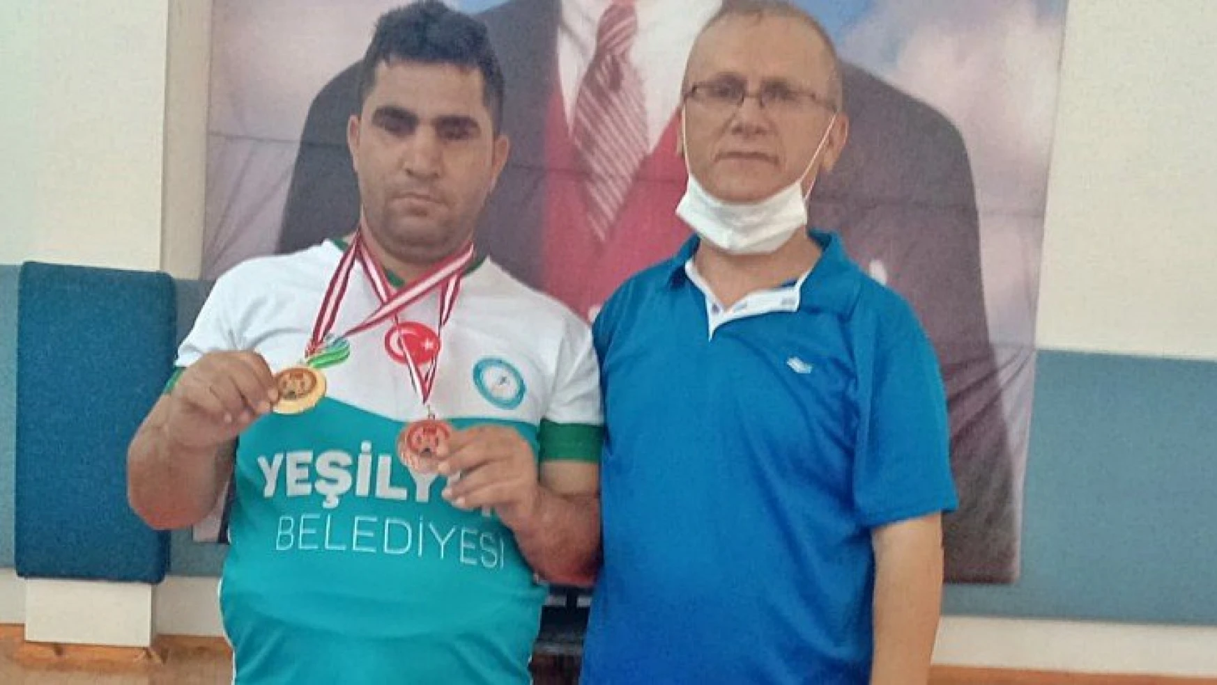 Türkiye Görme Engelliler Halter Şampiyonasından altın madalya ile döndü