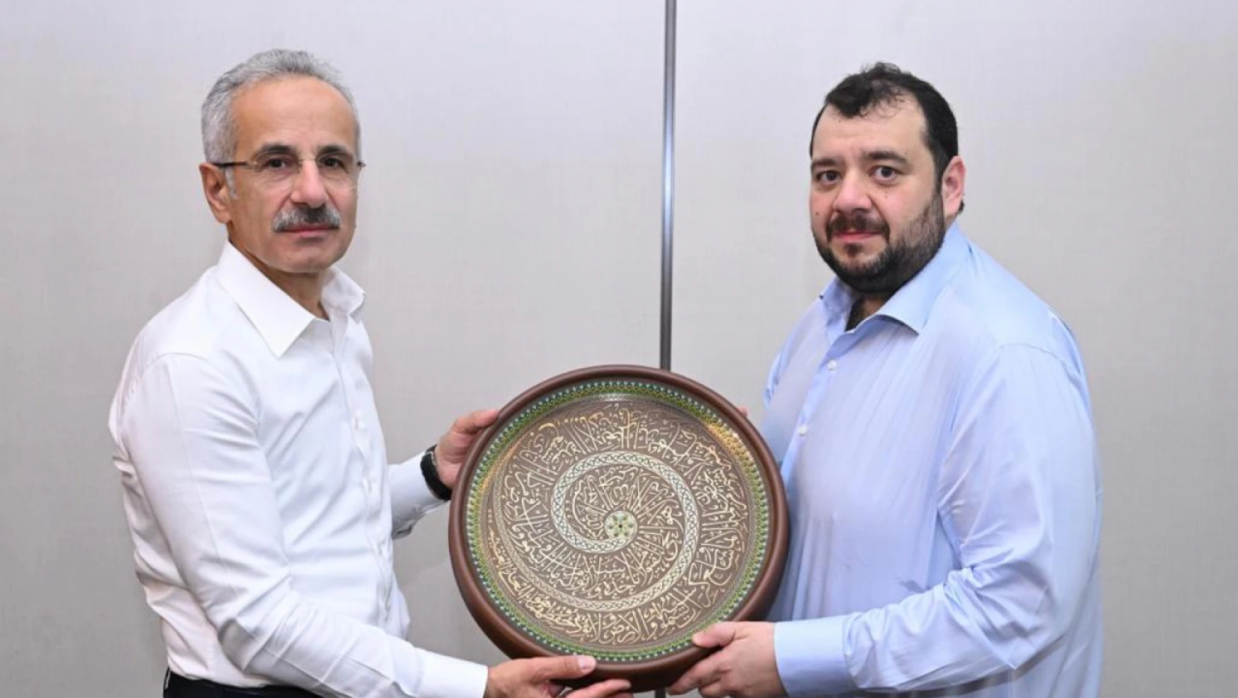 Ulaştırma Ve Altyapı Bakanı Abdulkadir Uraloğlu, Bae Yatırım Bakanı Al Suwaıdı İle Bir Araya Geldi