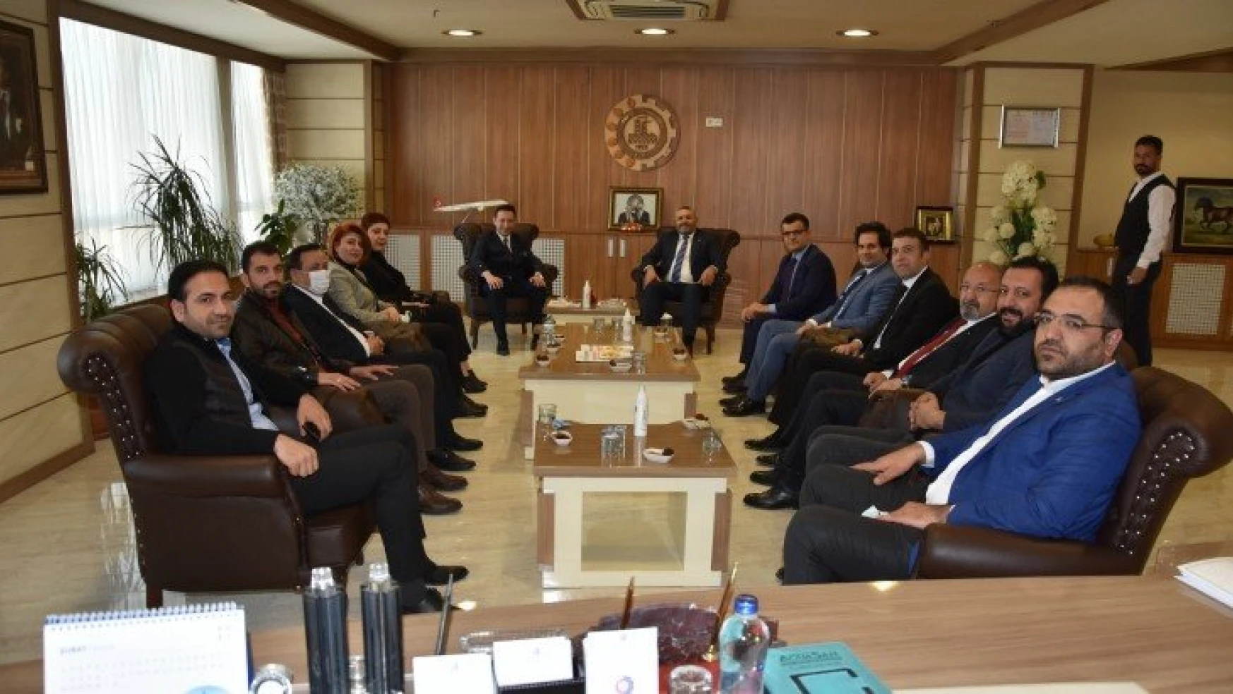 Vakıf Bank Malatya Bölge Müdürü'nden Sadıkoğlu'na ziyaret
