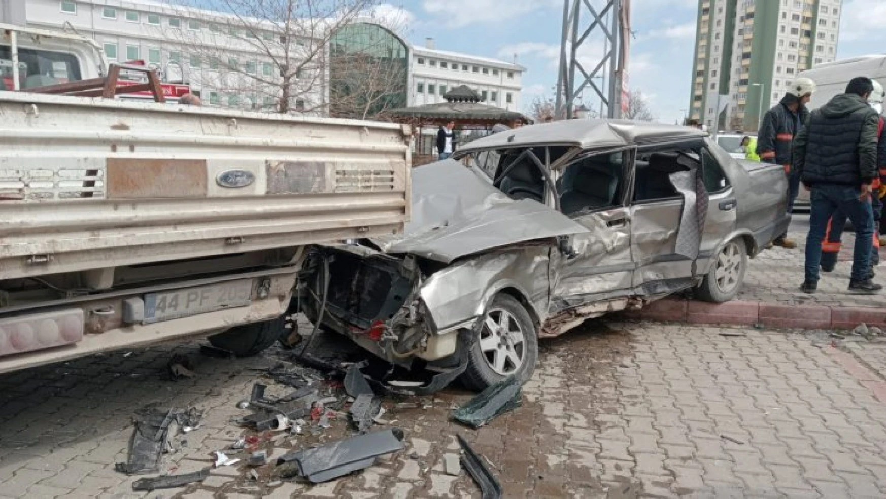 Yeşiltepe'de Trafik Kazası