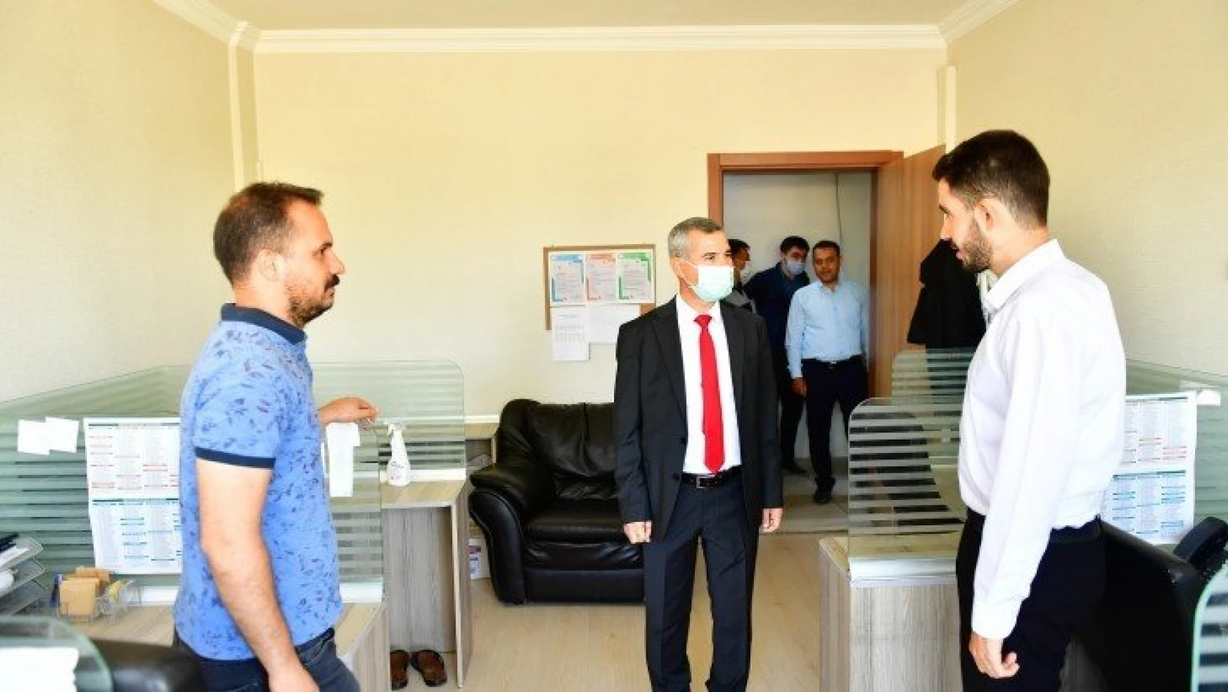 Yeşilyurt Belediye Başkanı Mehmet Çınar, Personellerin Bayramını Tebrik Etti