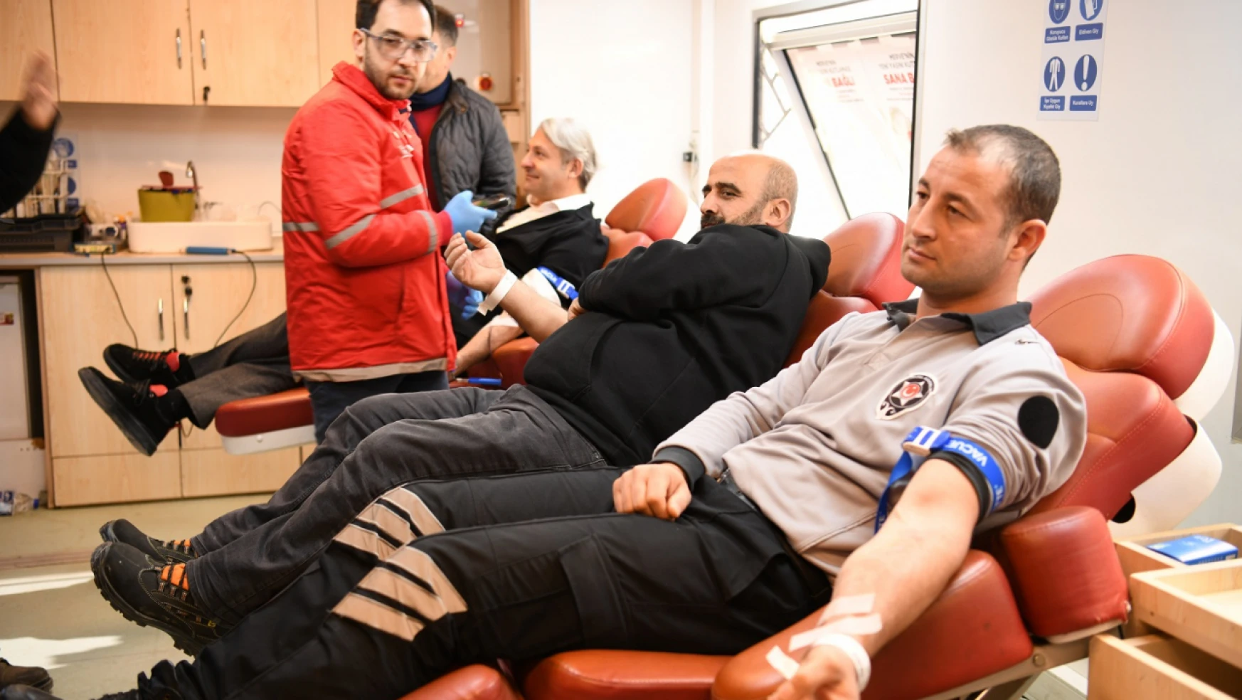 Yeşilyurt Belediye Personelleri Kan Bağışında Bulundu
