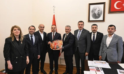 AK Parti Malatya Milletvekili Bülent Tüfenkci, Bakan Kacır'ı ziyaretlerine ilişkin açıklamada bulundu