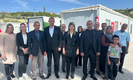 AK Parti Milletvekili Ölmeztoprak'tan konteyner kent ziyareti