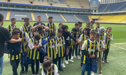 Depremzede çocuklara Fenerbahçe Başkanı Ali Koç'tan sürpriz