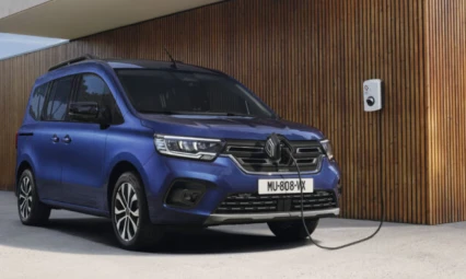 Yeni Renault Kangoo ürün ailesinin Türkiye'deki ilk temsilcileri satışa sunuluyor