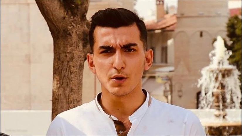 Yazar Semih Ünal Kimdir?